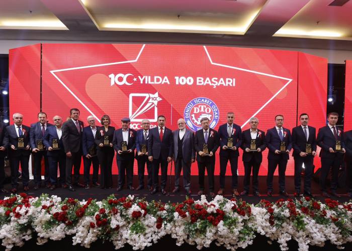 “100 Yılda 100 Başarı” Ödül Töreninden..